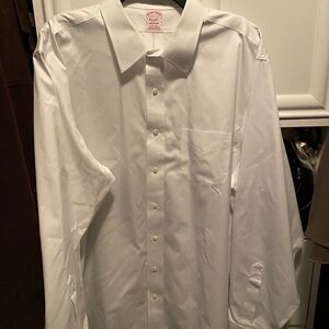 Brooks Brothers Men's 17-34 Madison White Collared Long Sleeve Button Down Shirt